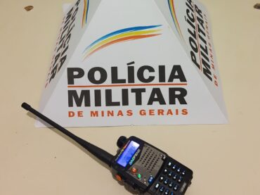 Homem com mandado de prisão é detido pela Polícia Militar no bairro Cidade Nova com rádio comunicador na frequência da PM