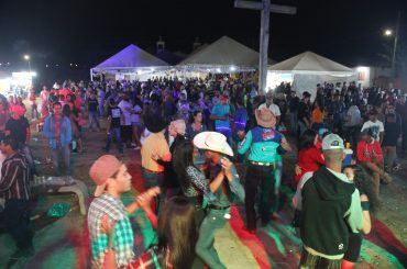 Confiram como foi a noite de sexta da 74° Tradicional Festa de Garapuava