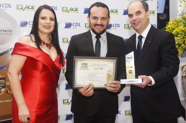 Calana Pisos recebe Mérito Empresarial 2018